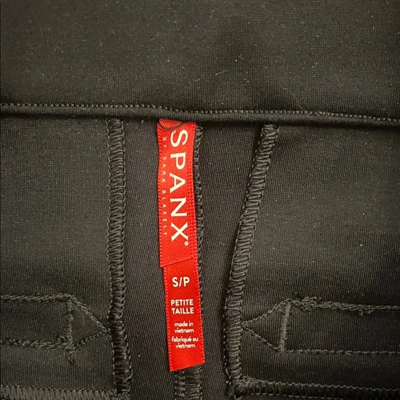 SPANX Classic Black Cropped Pants - Picture 2 of 7